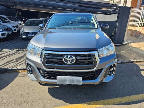 TOYOTA HILUX 2.7 SR 4X2 CD 16V FLEX 4P AUTOMÁTICO